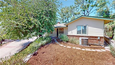 A home in La Crescenta