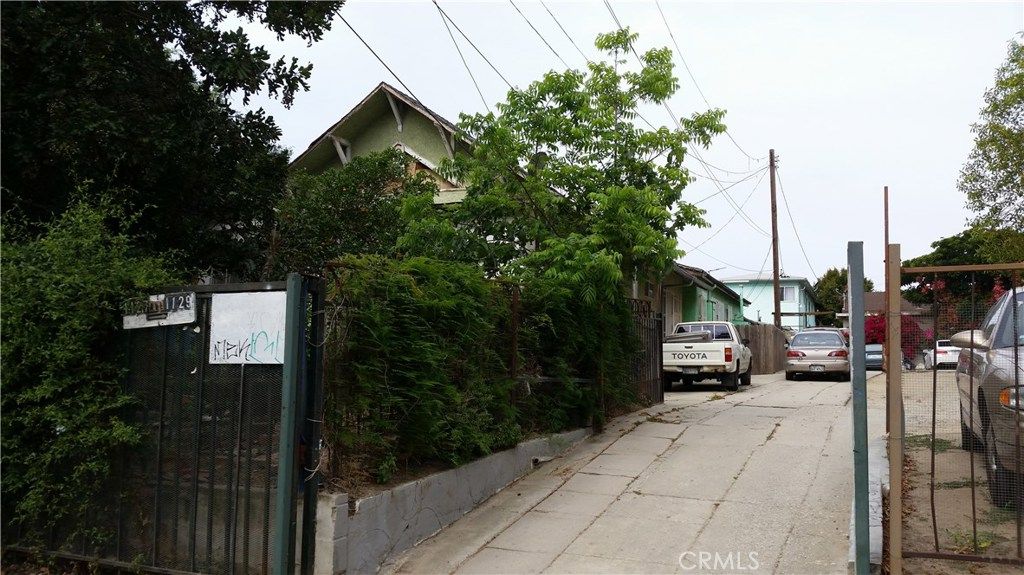 listing image 130725971893031838101