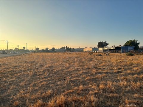 Photo of 0 Henderson/Plano, Porterville, CA 93257 (MLS # NS24234532)
