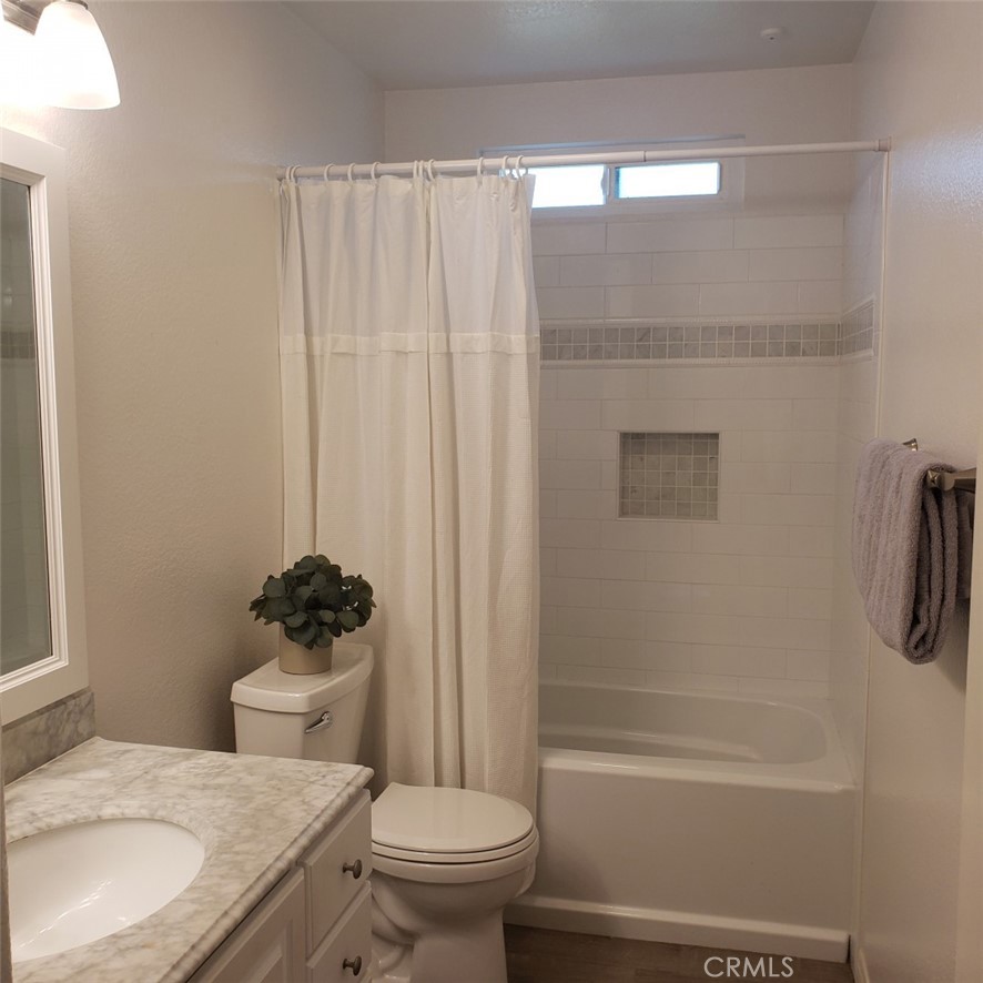 Photo 5 of 18 of 46 Via Alivio condo