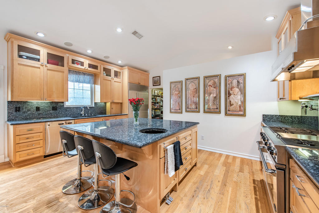 Country Gate - Residential