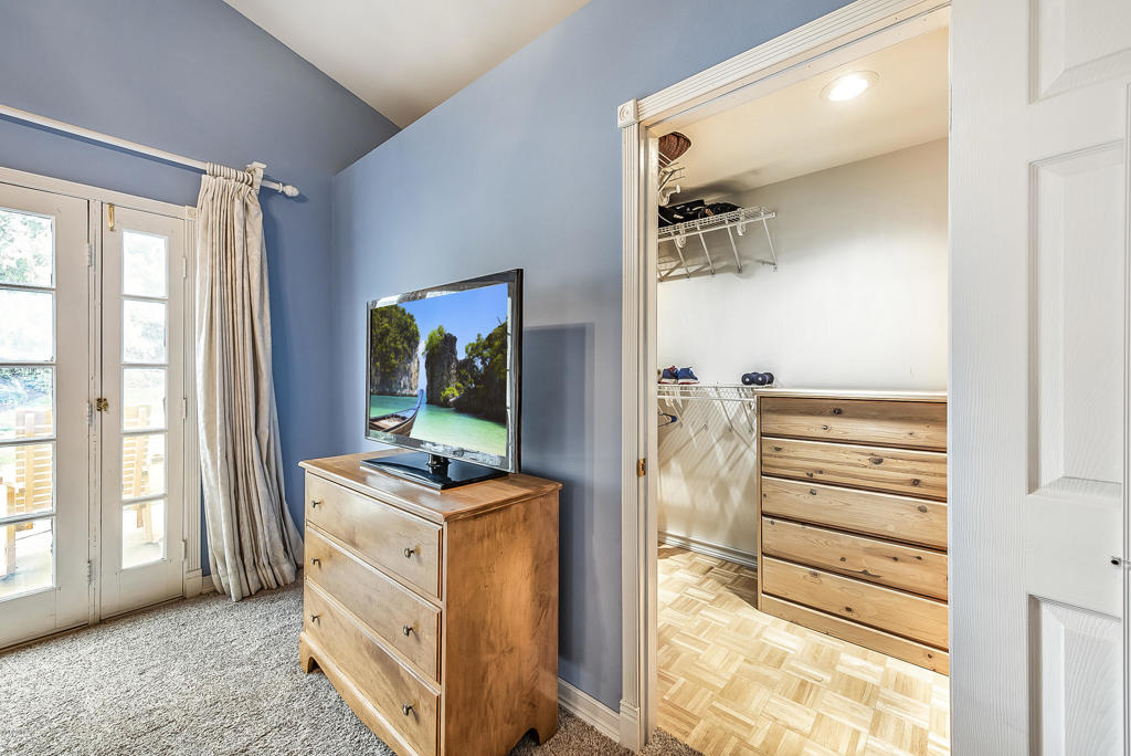 Country Gate - Residential