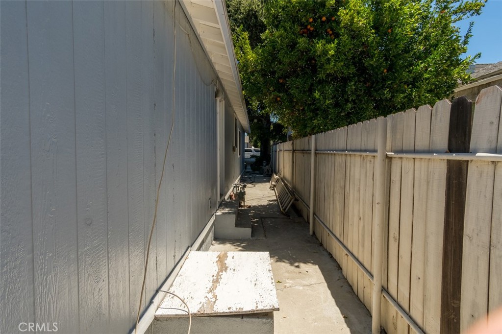 Photo 17 of 20 of 22611 13th Place mobile home