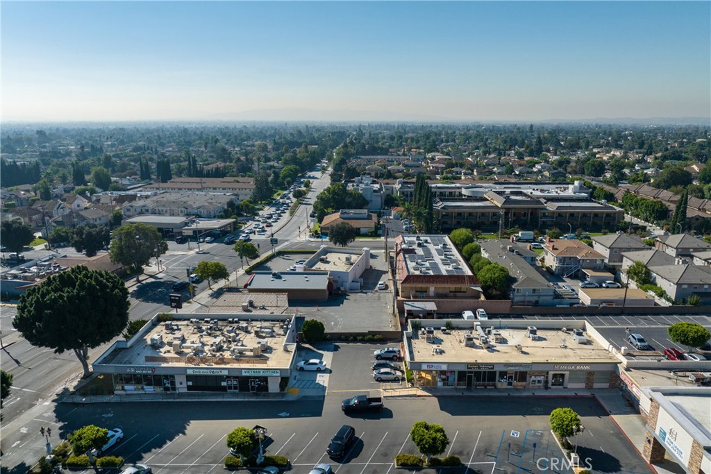 We are proud to present this prime strip mall located in the City of Arcadia. Plaza is anchored next to Aldi Market, CVS, LA Fitness and much more. Currently it is fully occupied with stable and well-established businesses, the plaza is located on high-traffic count corner with the most exposures.