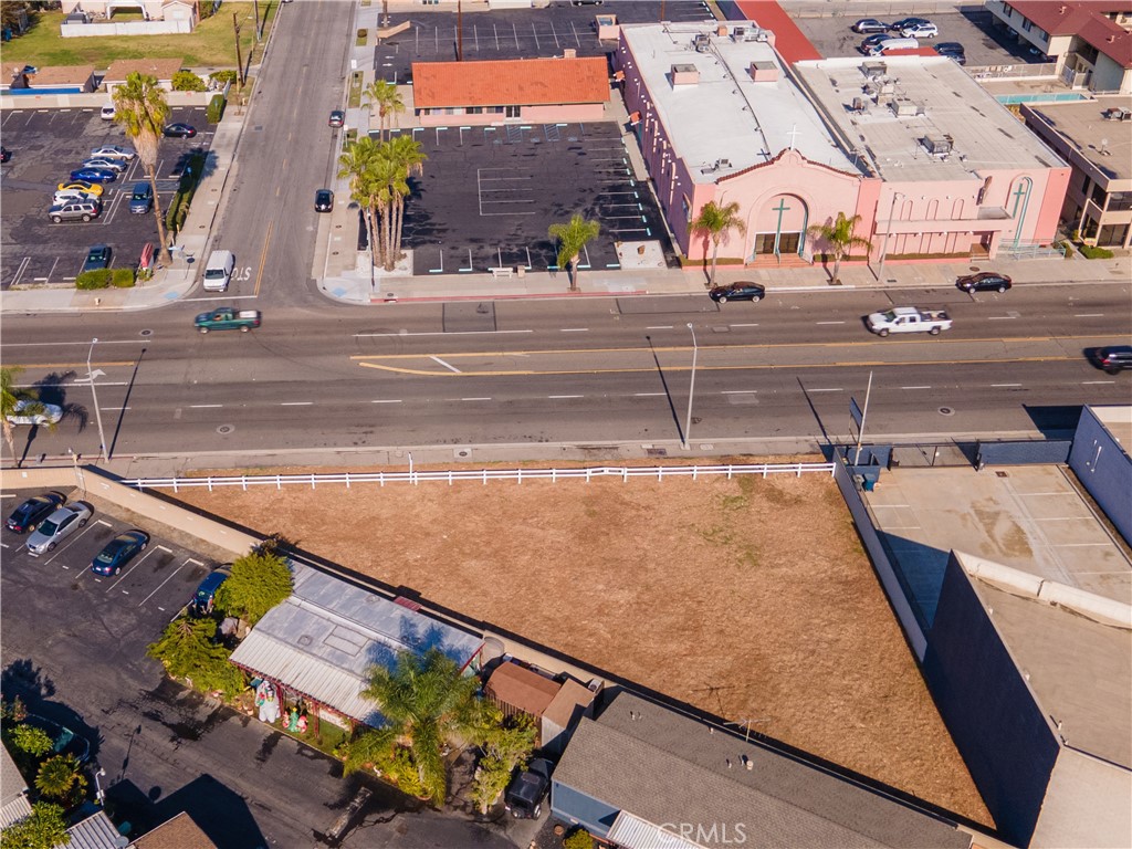 9548 Alondra Boulevard