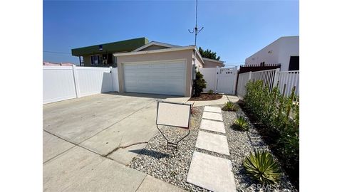 11634 Cedar Avenue Hawthorne CA 90250