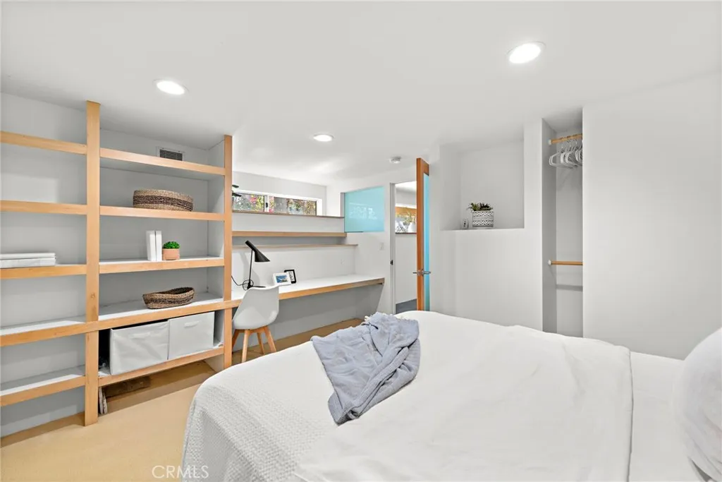 Laguna Beach, California 92651, United States, 5 Bedrooms Bedrooms, ,5 BathroomsBathrooms,Residential,Active,10118