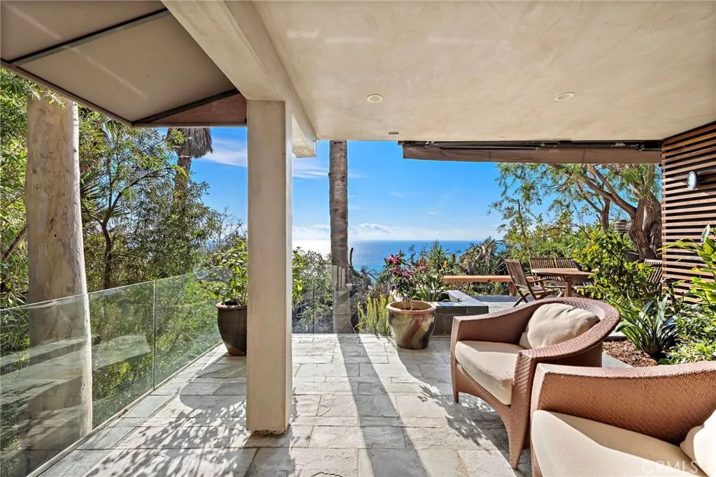 Laguna Beach, California 92651, United States, 5 Bedrooms Bedrooms, ,5 BathroomsBathrooms,Residential,Active,10118
