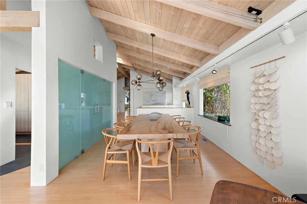 Laguna Beach, California 92651, United States, 5 Bedrooms Bedrooms, ,5 BathroomsBathrooms,Residential,Active,10118