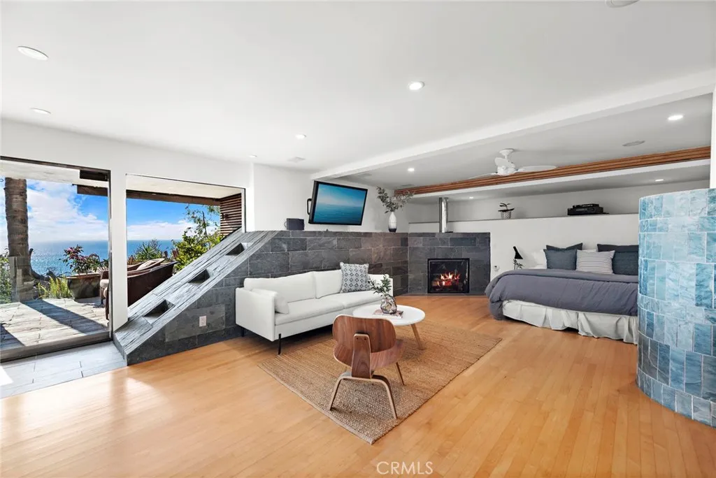 Laguna Beach, California 92651, United States, 5 Bedrooms Bedrooms, ,5 BathroomsBathrooms,Residential,Active,10118