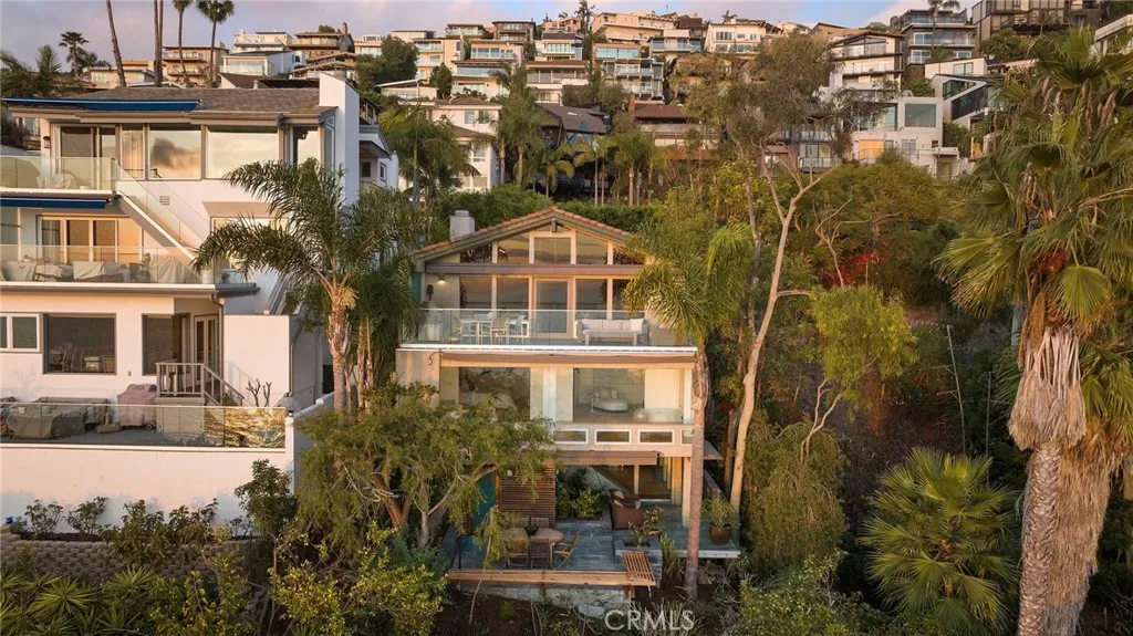 Laguna Beach, California 92651, United States, 5 Bedrooms Bedrooms, ,5 BathroomsBathrooms,Residential,Active,10118