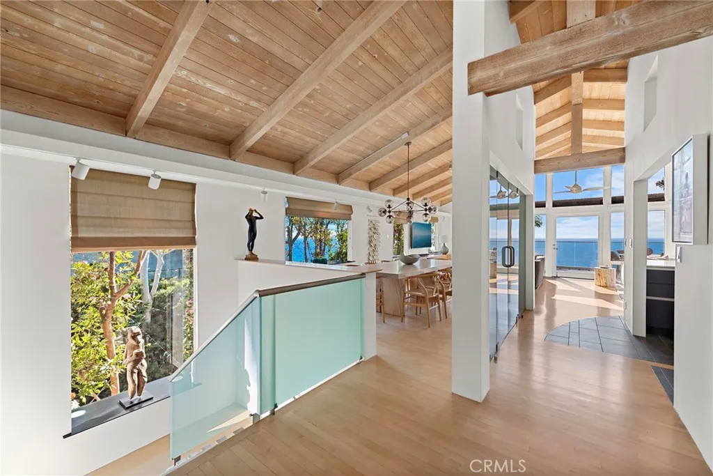 Laguna Beach, California 92651, United States, 5 Bedrooms Bedrooms, ,5 BathroomsBathrooms,Residential,Active,10118
