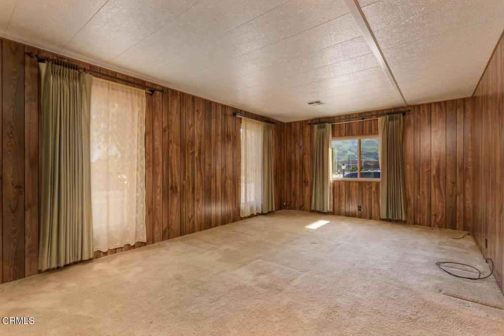 Photo 19 of 24 of 975 W Telegraph Road 61 mobile home
