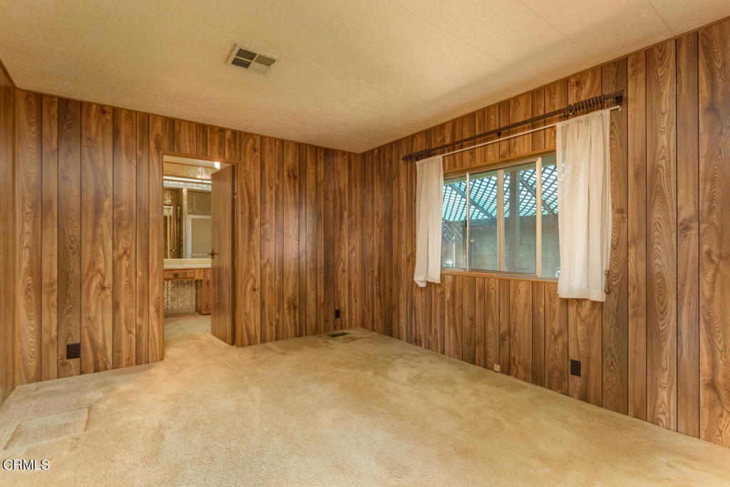Photo 17 of 24 of 975 W Telegraph Road 61 mobile home