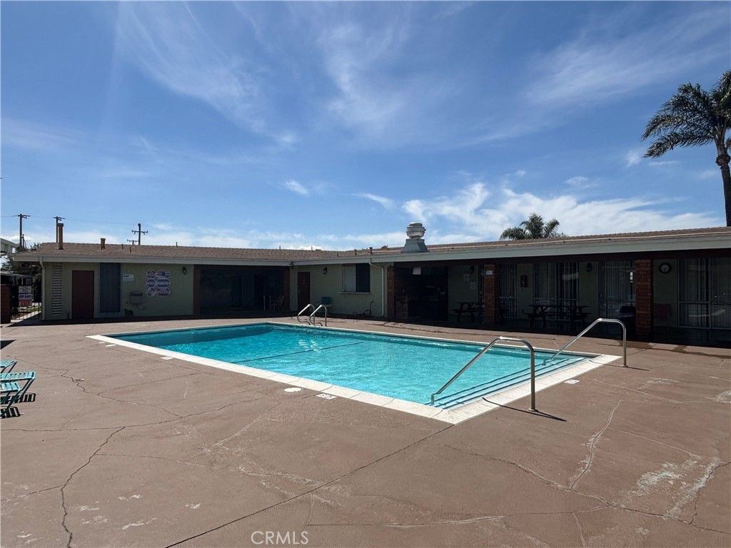 listing image 42
