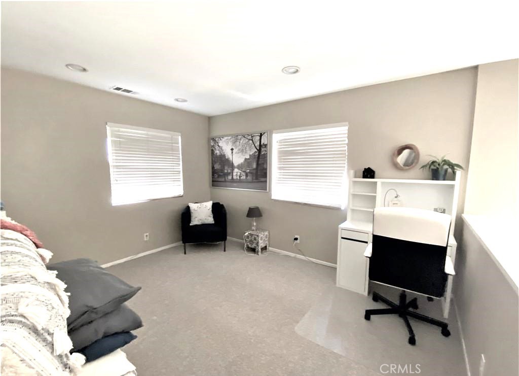 Estrella (ESTR) - Residential Lease