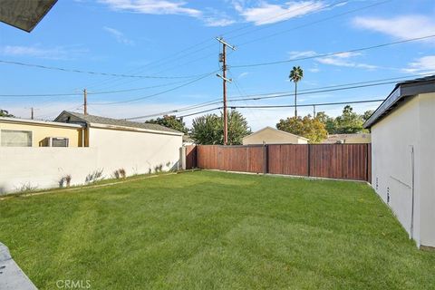 A home in Reseda