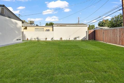 A home in Reseda