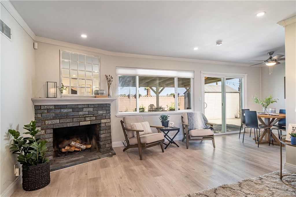 listing image 130726746591554768094
