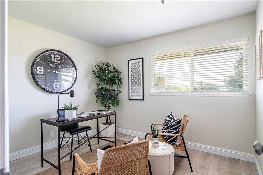 listing image 130722407821194438954