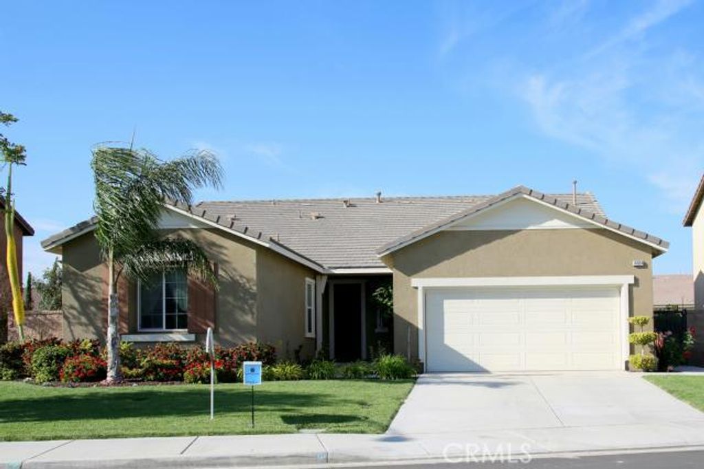listing image 130722947531401173855
