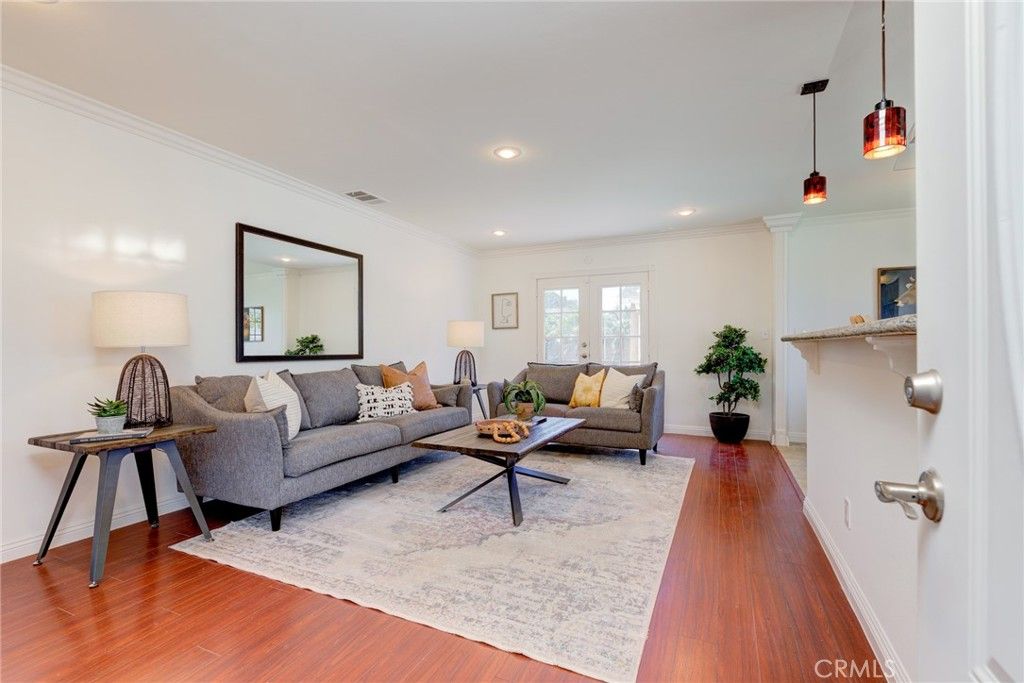 listing image 130724073763298036554