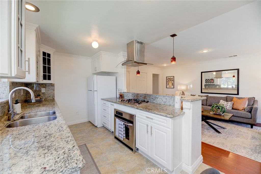 listing image 130728497330765064274