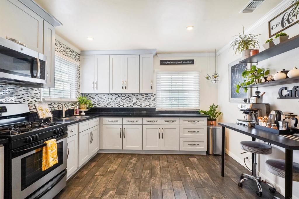 listing image 130721257198092728556