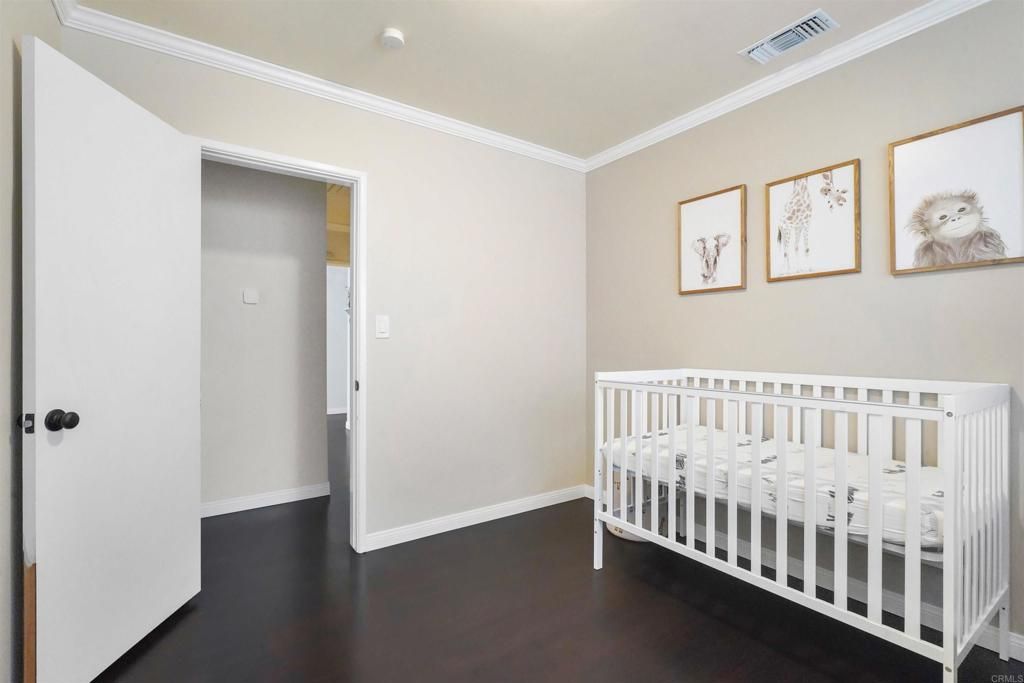 listing image 130724965637361329092