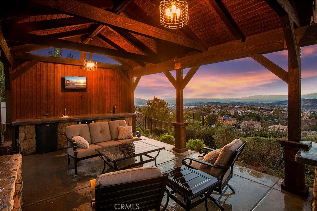 listing image 130726509156665463296