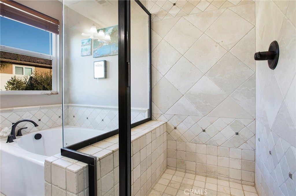 listing image 130728921021931612641