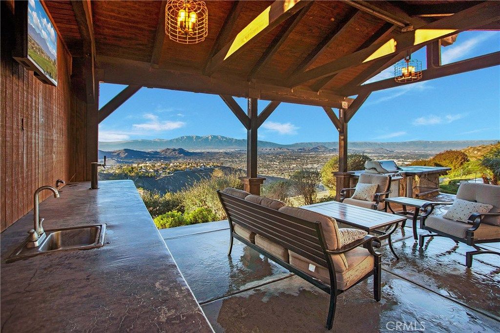 listing image 130720634098221271216