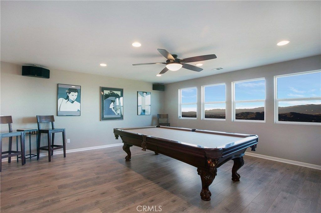 listing image 130723996132453797483
