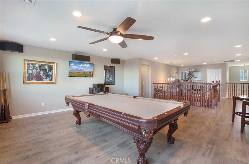 listing image 130722096041527063317