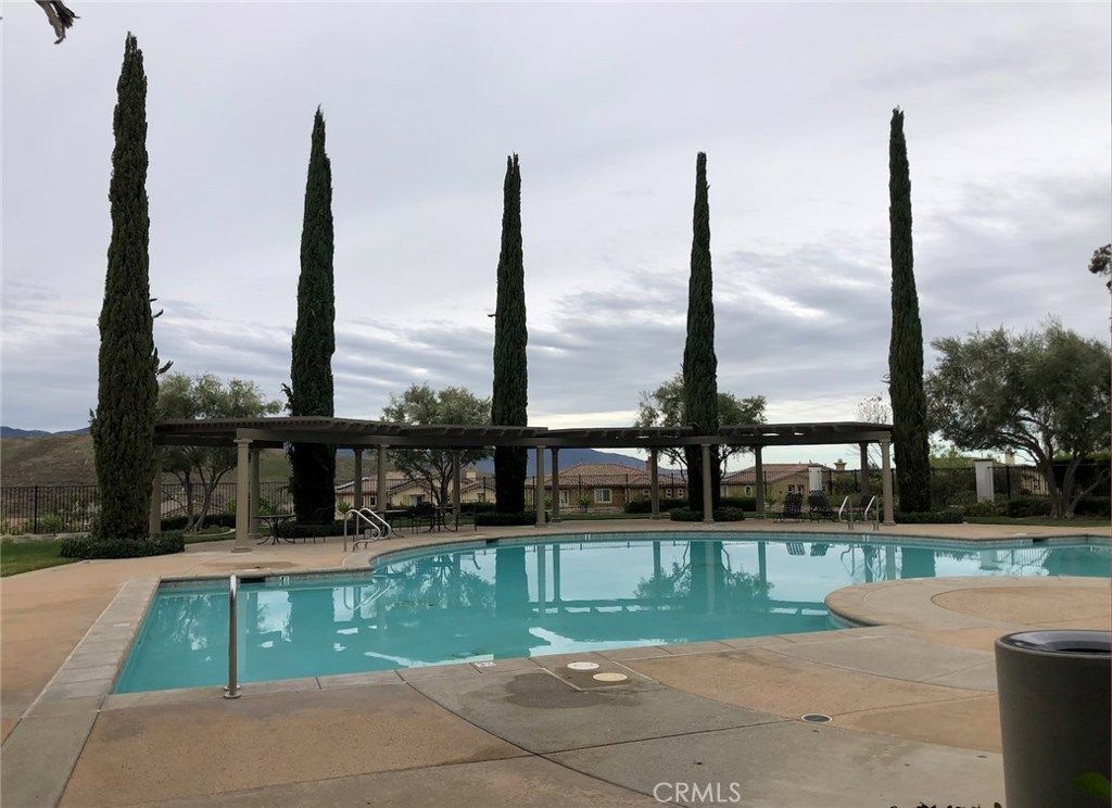 listing image 130727260195166555920