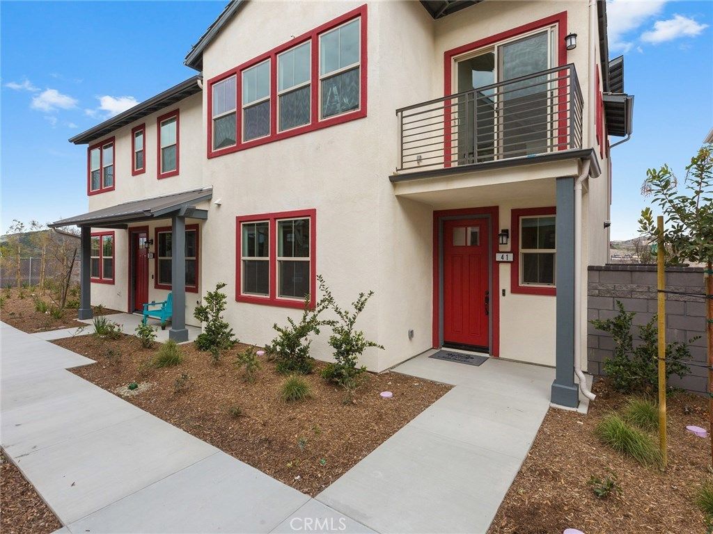 listing image 130725715385877720412