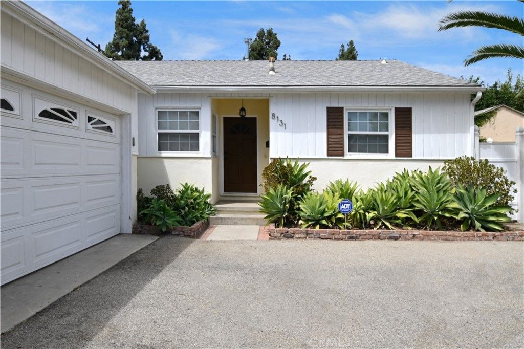listing image 130729401833487233365