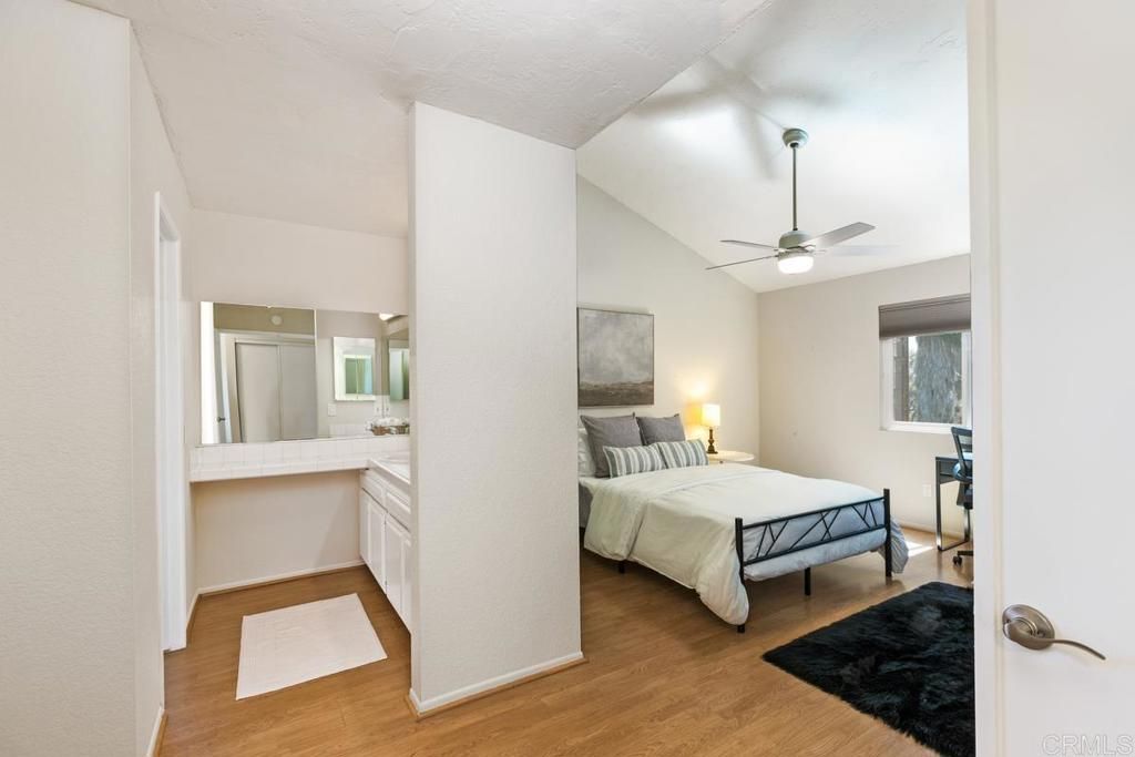 listing image 130722114531005770321