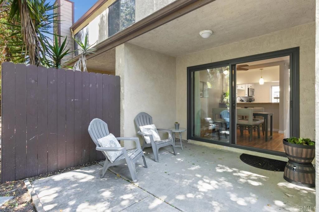 listing image 130726432564968796123