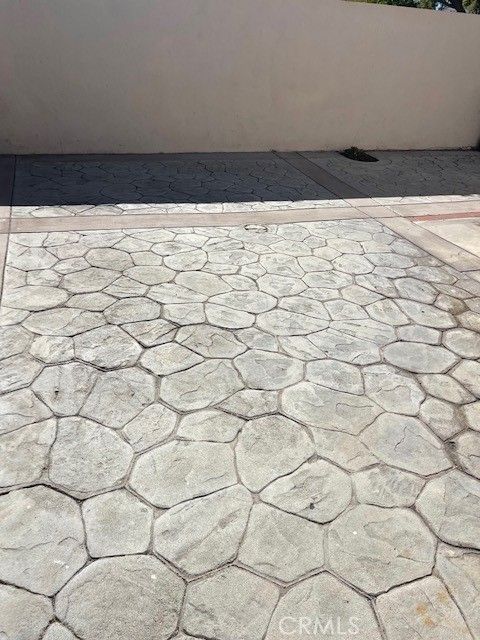 listing image 63