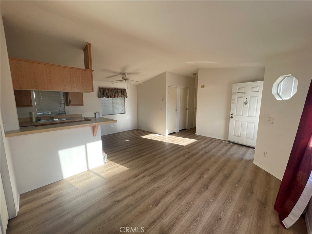Photo 4 of 11 of 14352 Beach Boulevard 25 mobile home