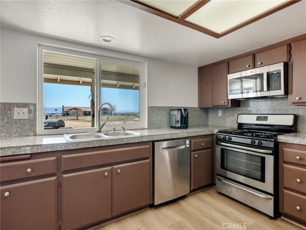 listing image 130729992798629530273