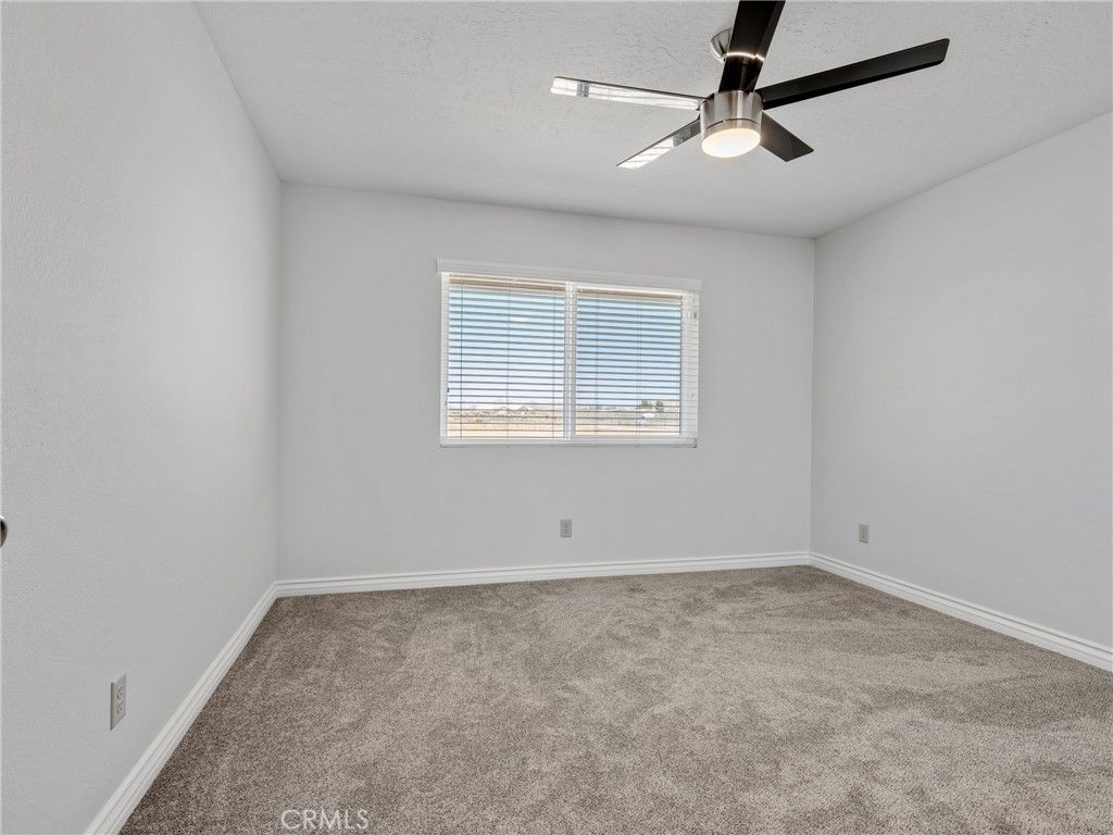 listing image 130722786512554540743