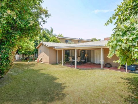 A home in Inglewood