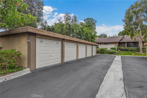 A home in La Mirada