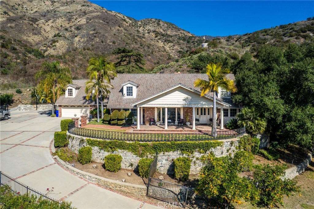 Properties 1 166 Opal Canyon Road