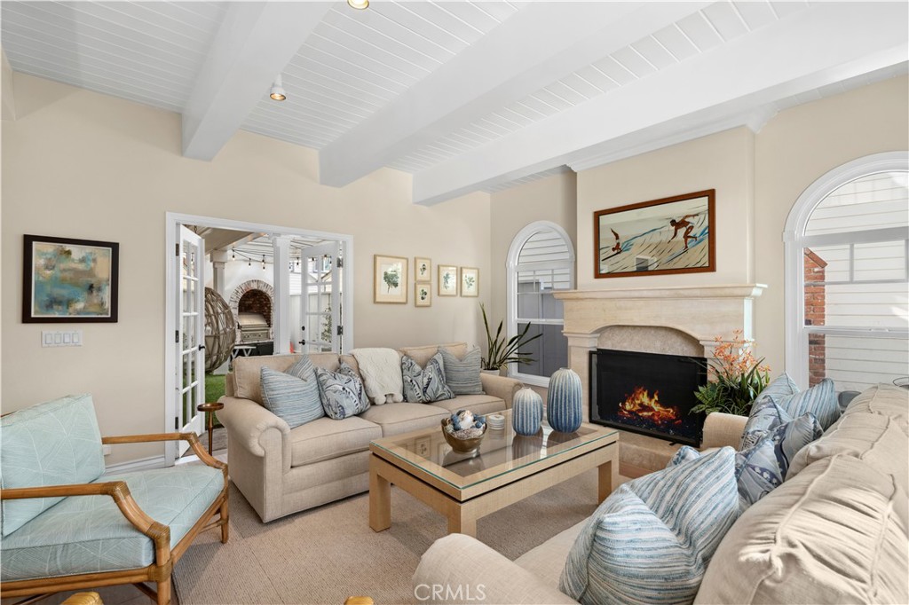 Corona del Mar South of PCH (CDMS) - Residential