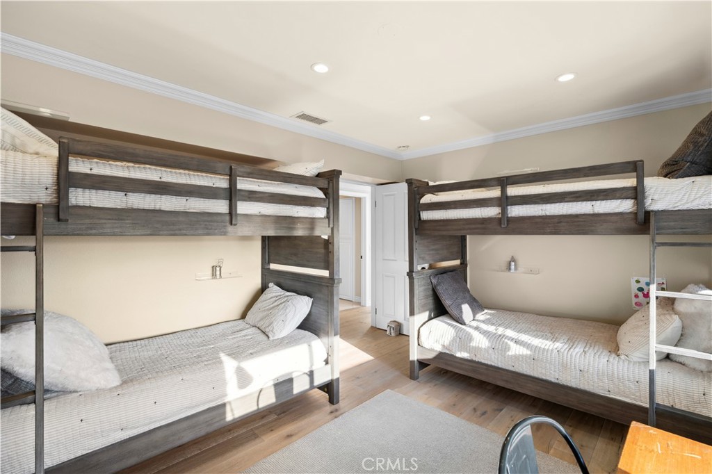 Corona del Mar South of PCH (CDMS) - Residential