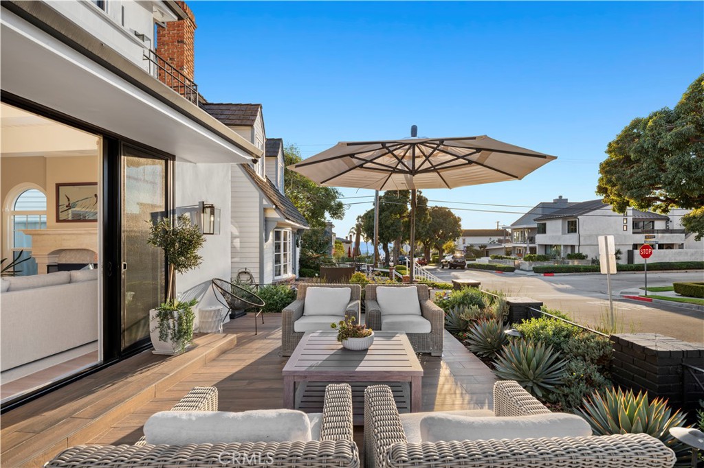 Corona del Mar South of PCH (CDMS) - Residential