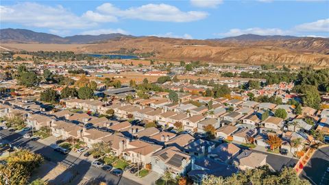 A home in Castaic